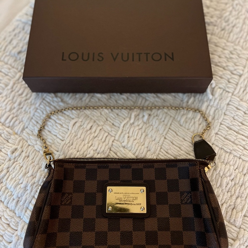 LV Eva clutch purse. In excellent condition.